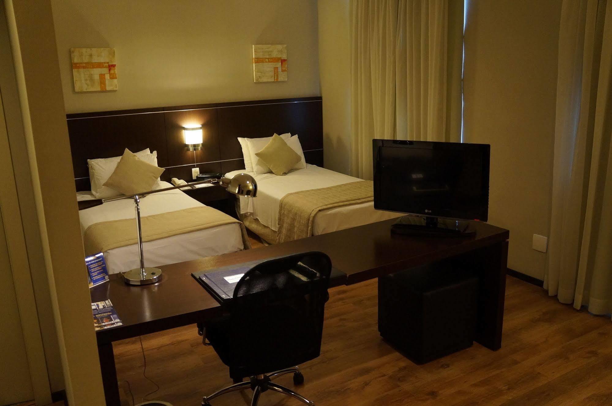 Travel Inn Osasco Eksteriør billede