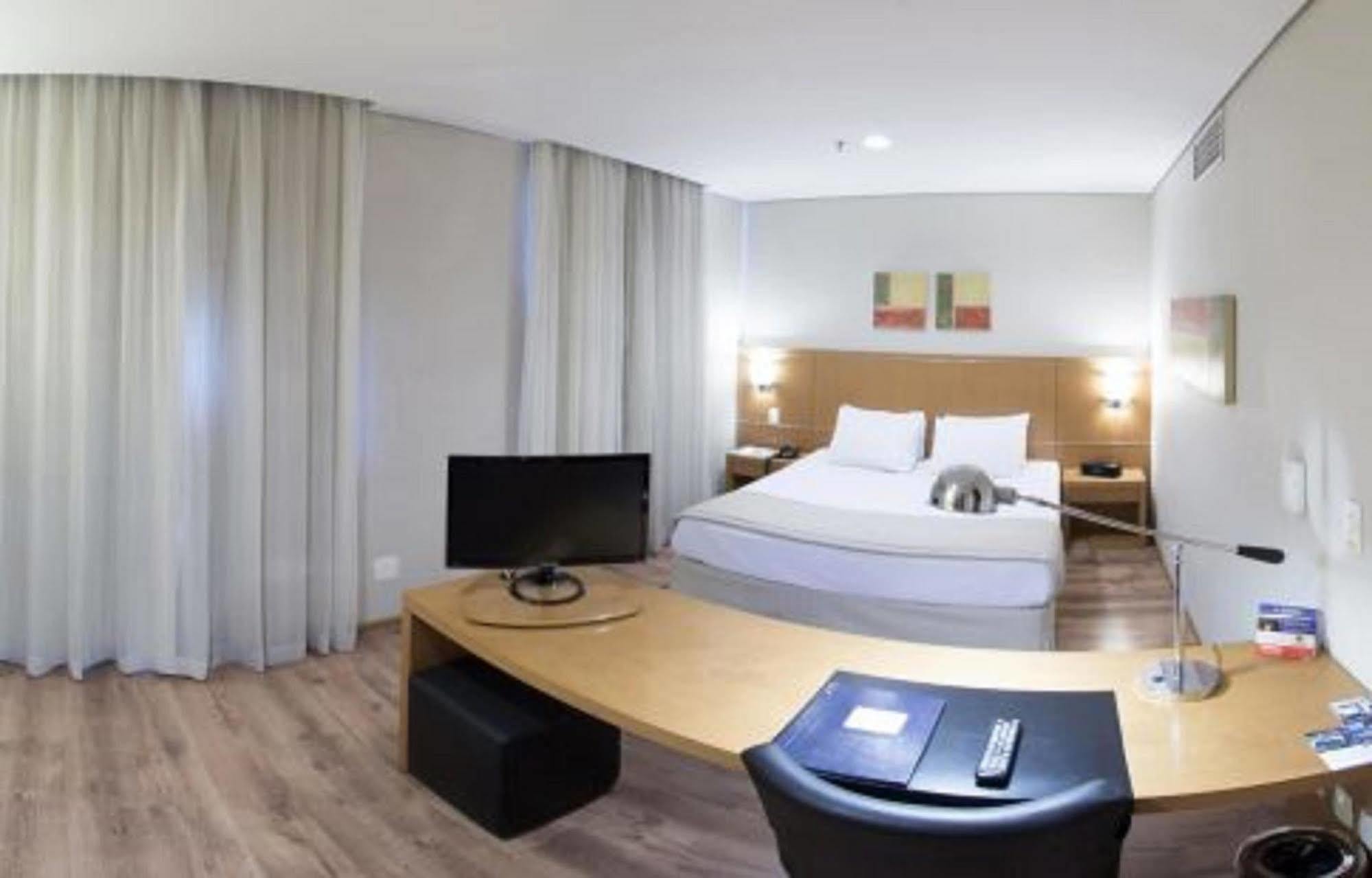 Travel Inn Osasco Eksteriør billede